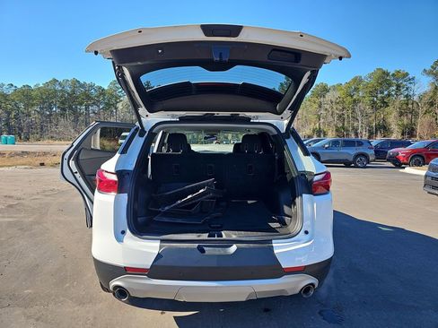 Used 2020 Chevrolet Blazer LT image 16