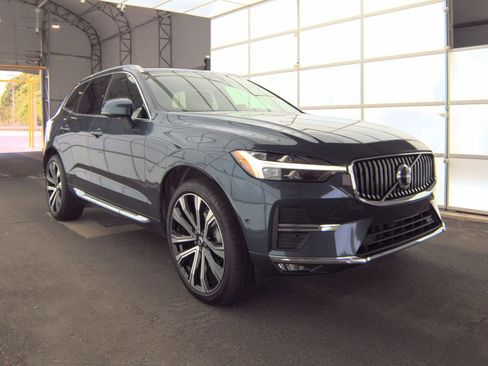 Used 2023 Volvo XC60 B5 Ultimate w/ Protection Package Premier FWD image 6