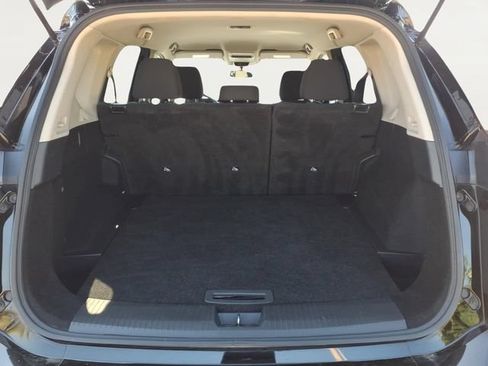 Used 2024 Nissan Rogue S FWD image 20