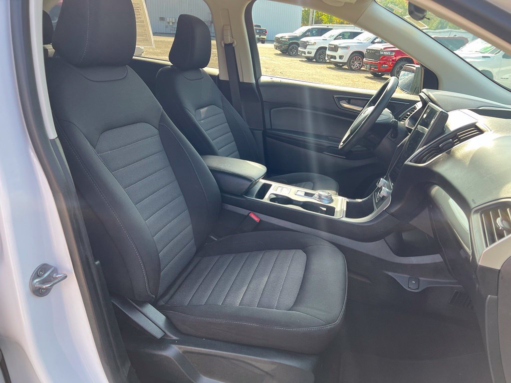 Used 2022 Ford Edge SE AWD/4WD image 9