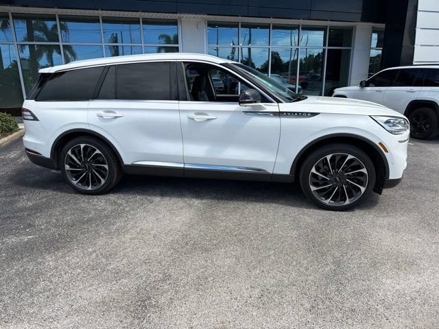 Certified 2020 Lincoln Aviator Reserve w/ Equipment Group 202A AWD/4WD image 8