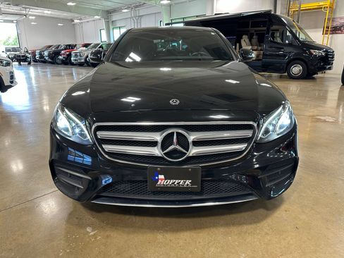 Used 2020 Mercedes-Benz E 350 Sedan image 2