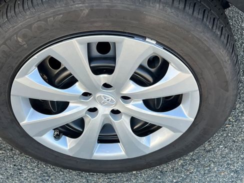 Certified 2020 Toyota Corolla LE image 22