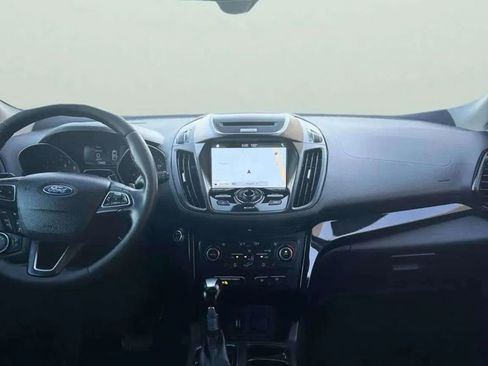 Used 2017 Ford Escape Titanium image 16