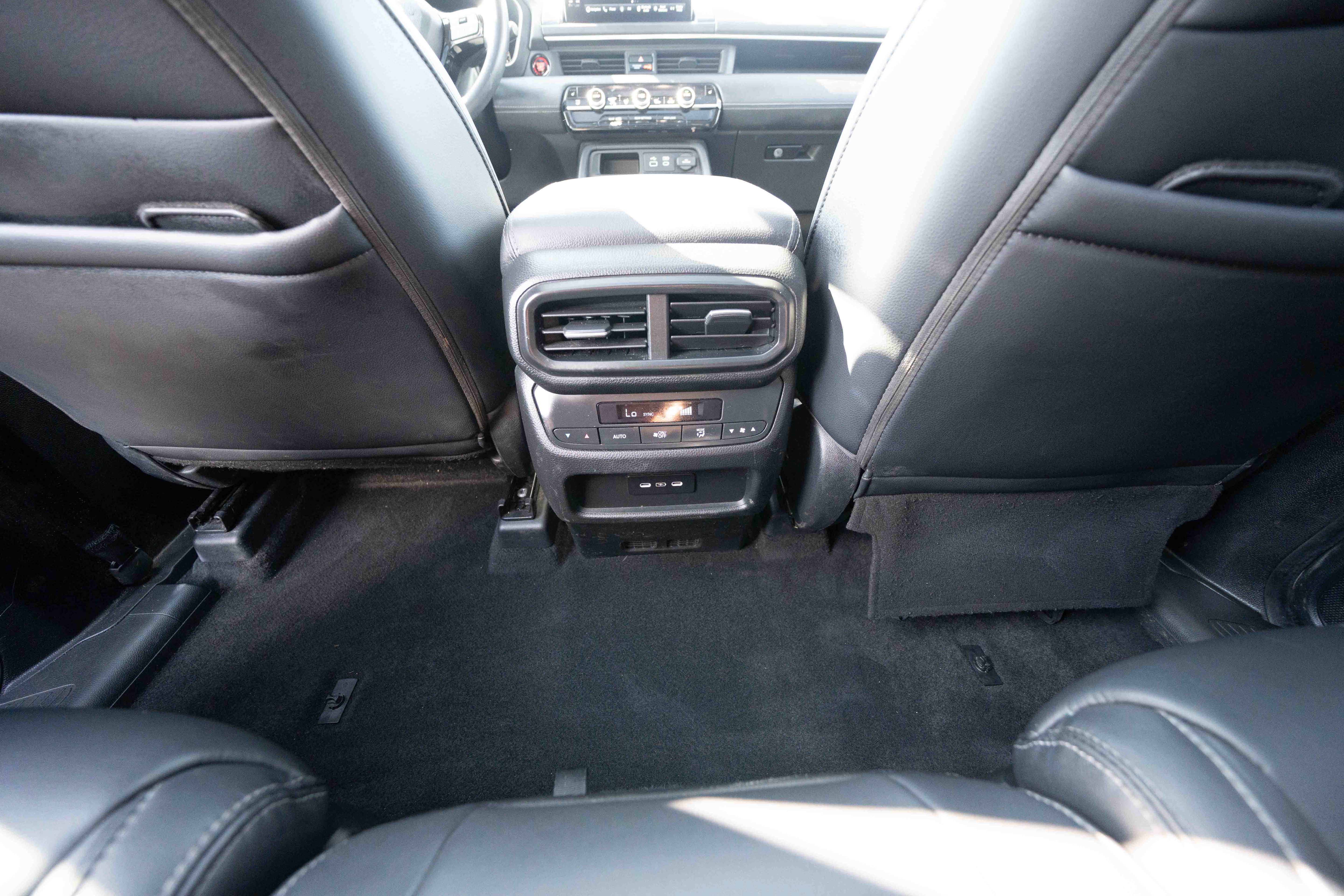 Used 2024 Honda Pilot Touring image 22