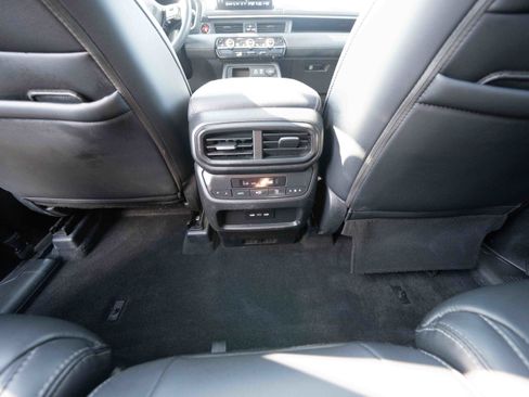 Used 2024 Honda Pilot Touring image 22