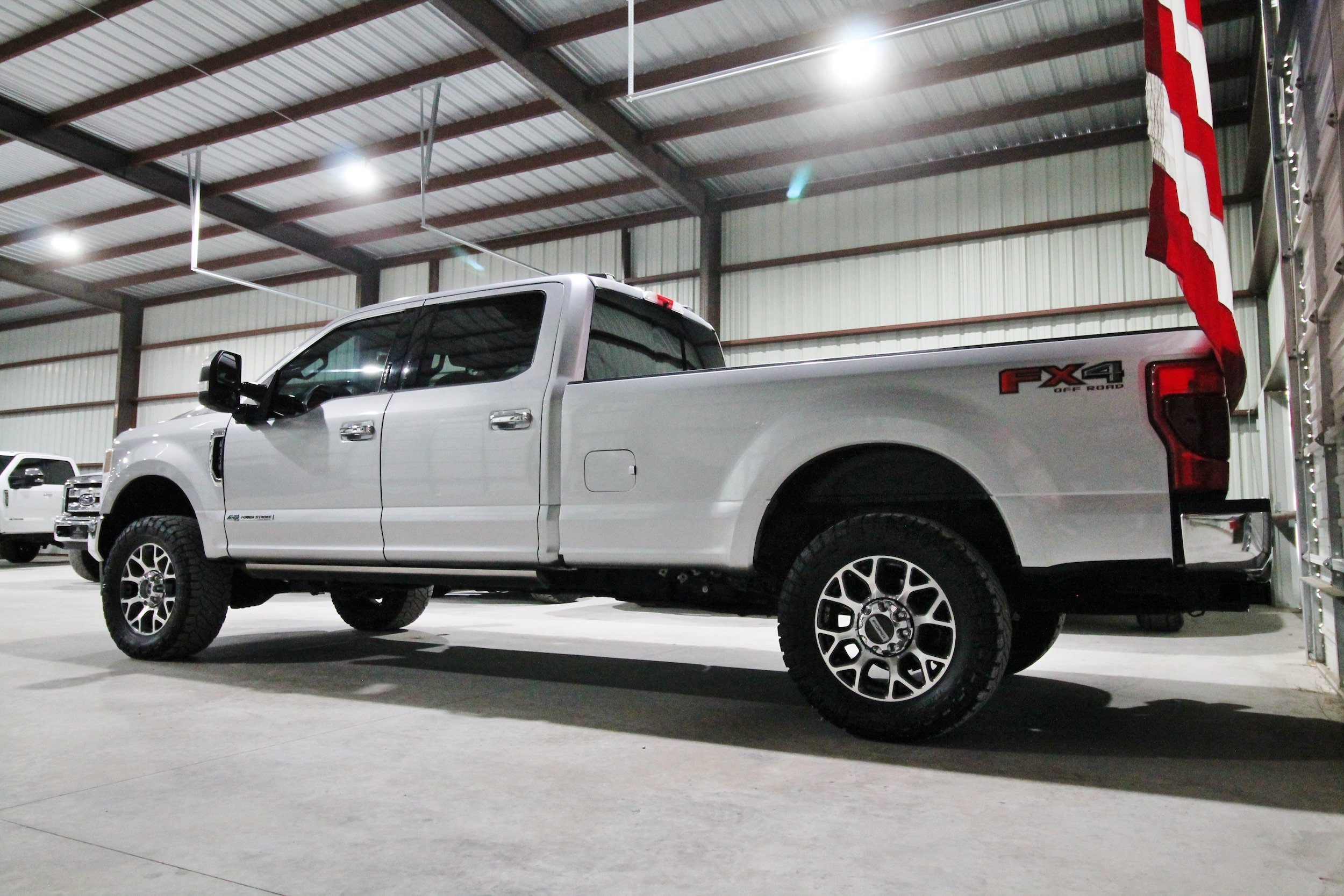 Used 2021 Ford F350 Lariat w/ Lariat Ultimate Package AWD/4WD image 7