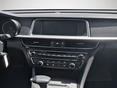 Used 2020 Kia Optima LX FWD image 14