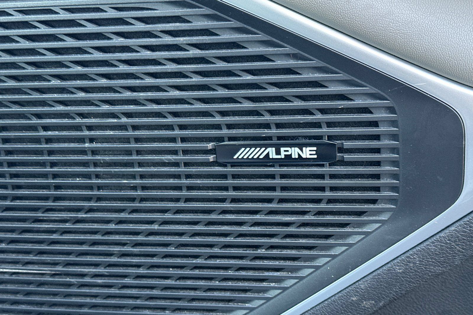 Used 2024 Jeep Wagoneer Series II w/ Flexible Seating Group AWD/4WD image 42