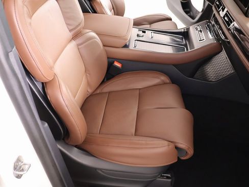New 2026 Lincoln Aviator Reserve image 14
