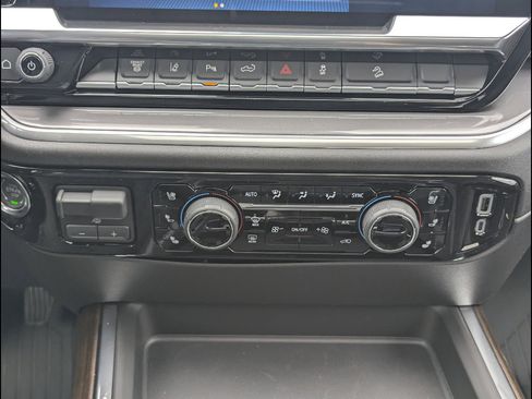 New 2026 Chevrolet Silverado 2500 High Country w/ Technology Package AWD/4WD image 28