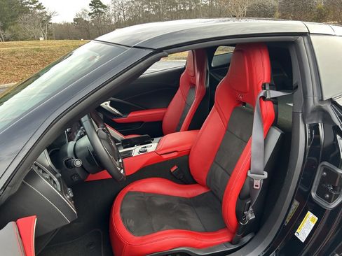 Used 2016 Chevrolet Corvette Z06 w/ 2LZ Preferred Equipment Group image 35