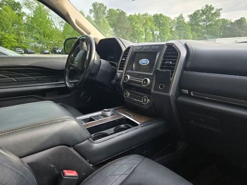 Used 2020 Ford Expedition Platinum image 4