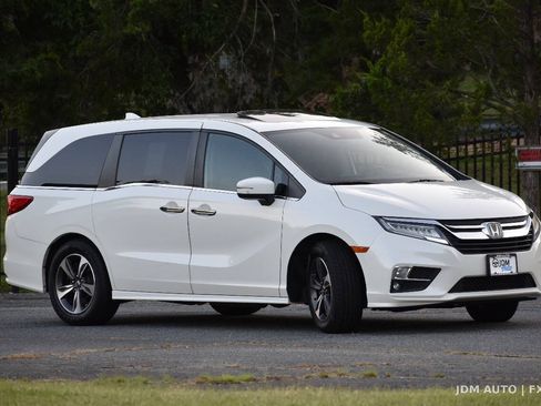 Used 2019 Honda Odyssey Touring image 4