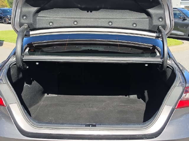 Used 2021 Toyota Camry SE FWD image 6