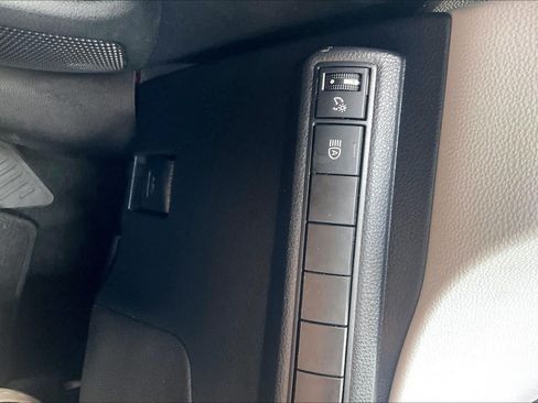 Used 2021 Toyota Corolla SE FWD image 31