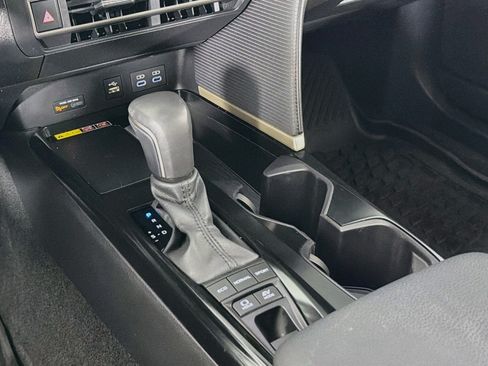 Used 2025 Toyota Camry SE w/ Multimedia Upgrade Package FWD image 6