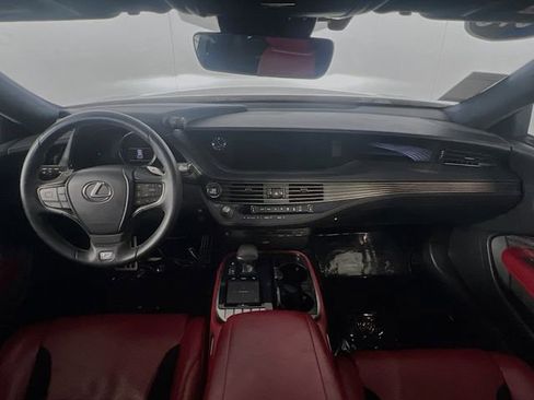 Used 2018 Lexus LS 500 F Sport image 27