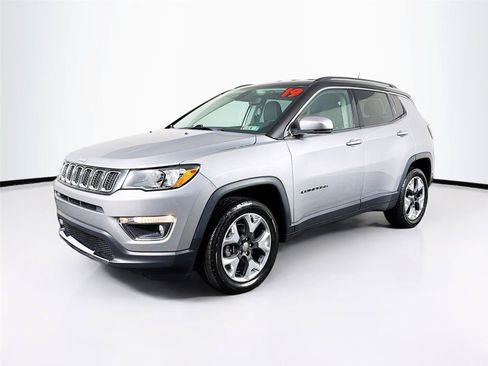 Used 2019 Jeep Compass Limited AWD/4WD image 7