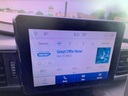 Used 2023 Ford Explorer XLT w/ Equipment Group 202A AWD/4WD image 11