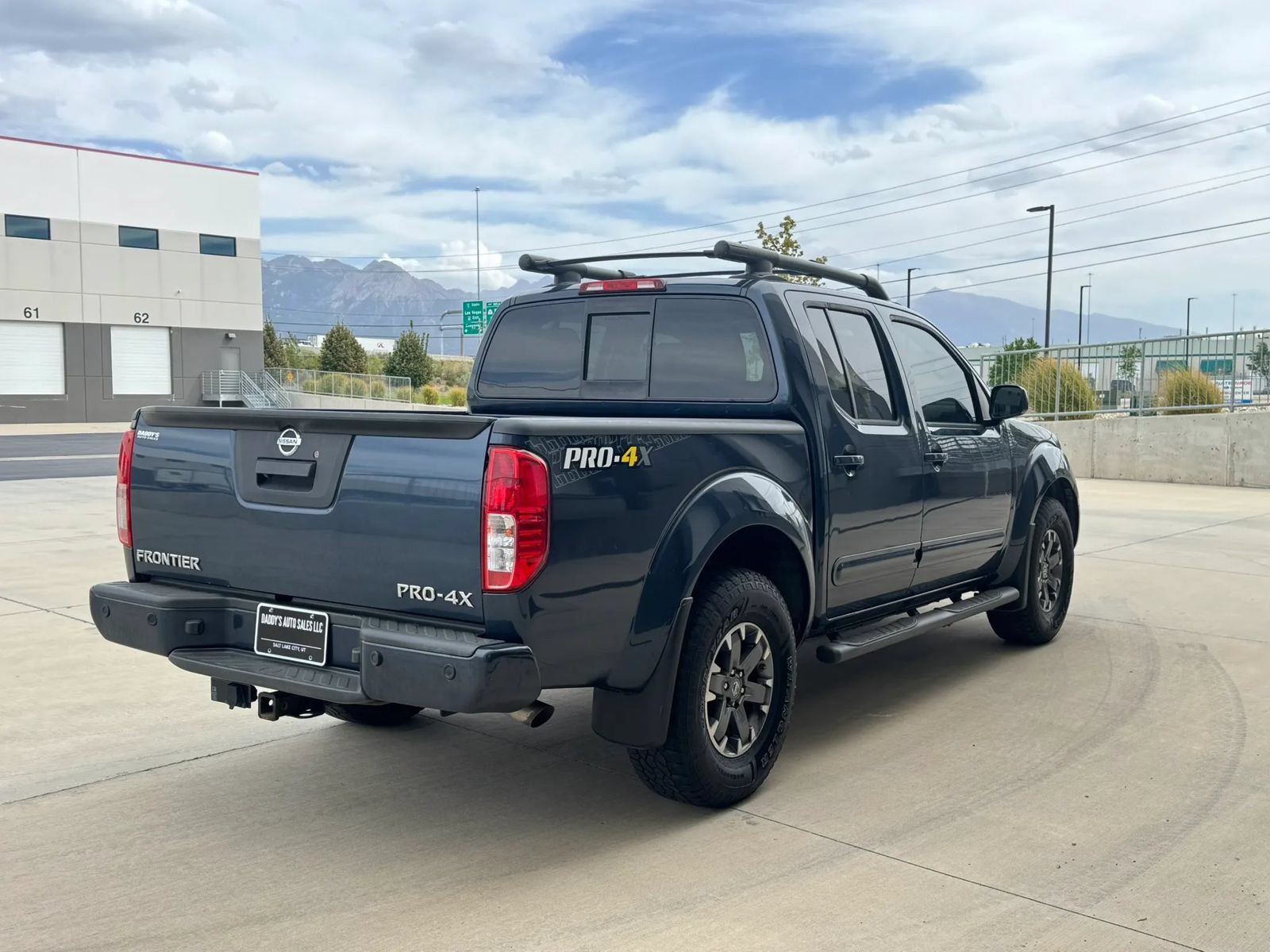 Used 2016 Nissan Frontier PRO-4X w/ Pro-4x Luxury Package AWD/4WD image 5