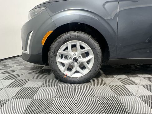 New 2025 Kia Soul LX image 12
