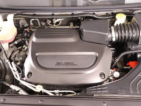 Used 2021 Chrysler Pacifica Touring-L FWD image 20