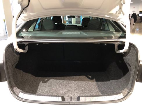 Used 2025 Volkswagen Jetta S image 14