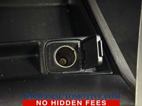 Used 2016 Ford Fusion SE image 32