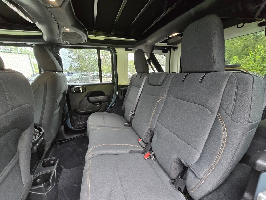Used 2024 Jeep Wrangler Unlimited Sport AWD/4WD image 22
