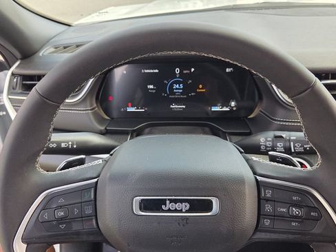 Used 2025 Jeep Grand Cherokee Laredo w/ MOPAR Finishing Package RWD image 20