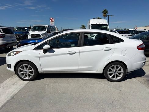 Used 2019 Ford Fiesta SE w/ Equipment Group 201A FWD image 4