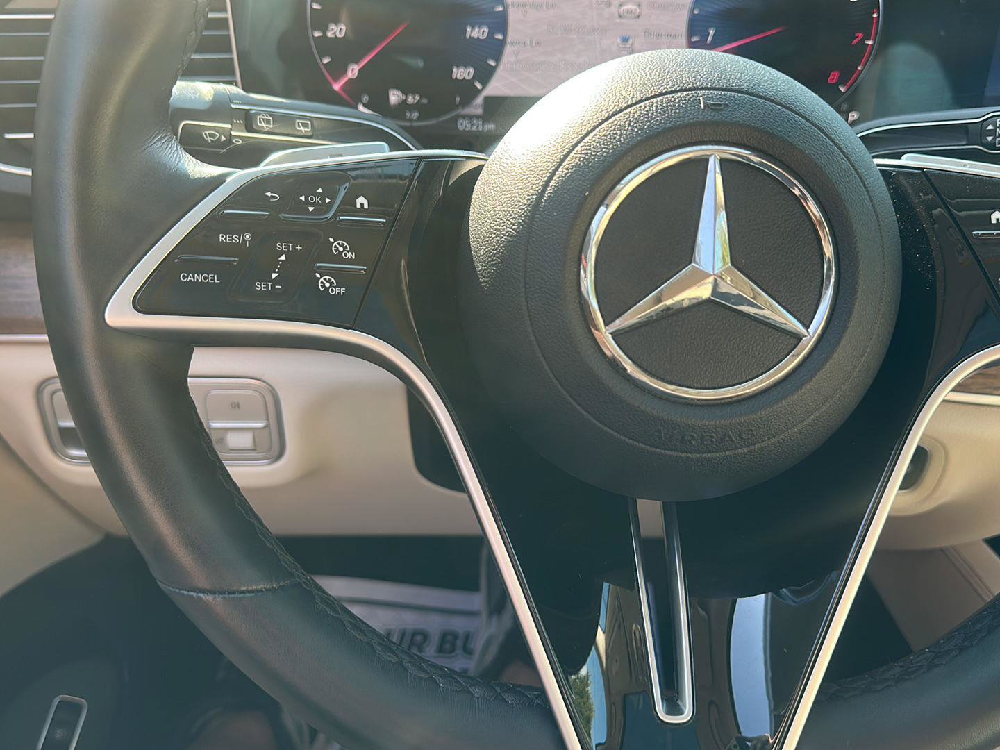 Used 2025 Mercedes-Benz GLE 350 4MATIC image 23