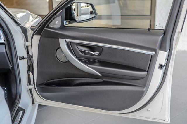 Used 2018 BMW 340i Sedan RWD image 51
