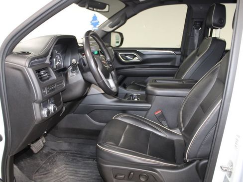 Used 2021 GMC Yukon XL SLT RWD image 18