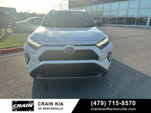 Used 2022 Toyota RAV4 XSE AWD/4WD image 8