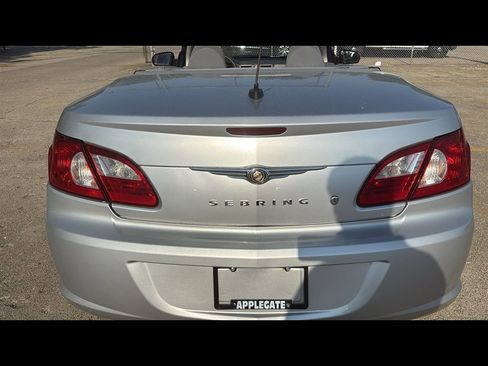 Used 2008 Chrysler Sebring LX image 25
