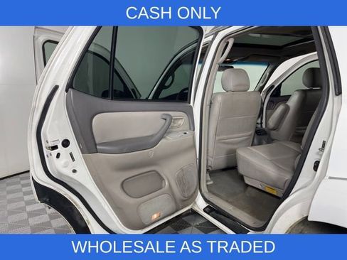 Used 2007 Toyota Sequoia SR5 image 34