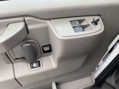 New 2025 Chevrolet Express 3500 w/ Power Convenience Package image 33