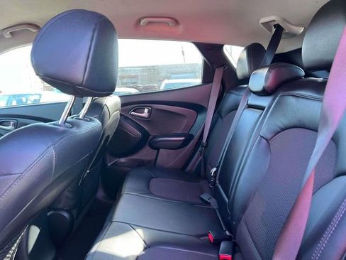 Used 2013 Hyundai Tucson GLS image 9