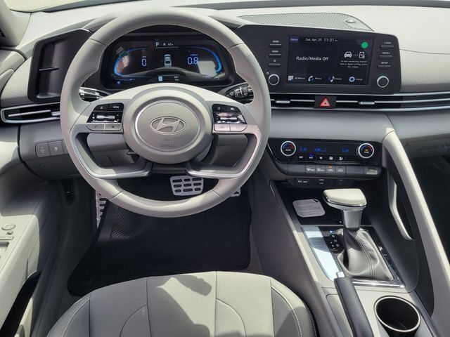 New 2026 Hyundai Elantra Sport FWD image 6