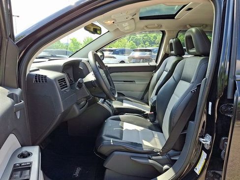 Used 2007 Jeep Compass Limited w/ Driver Convenience Group AWD/4WD image 13