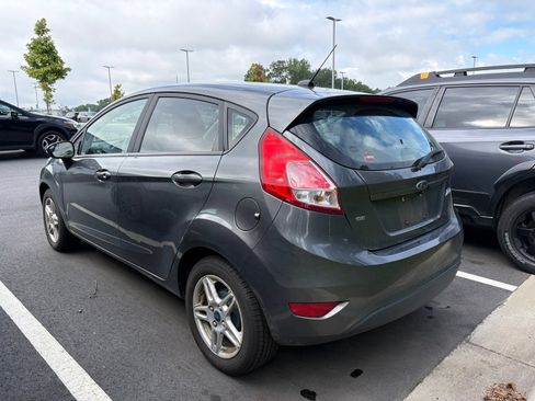 Used 2019 Ford Fiesta SE FWD image 4