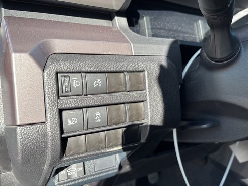 Used 2025 Toyota Tacoma SR5 image 12