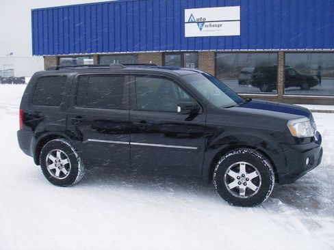 Used 2011 Honda Pilot Touring image 3