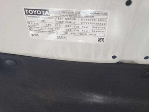 Used 2014 Toyota RAV4 Limited w/ Technology Package AWD/4WD image 19