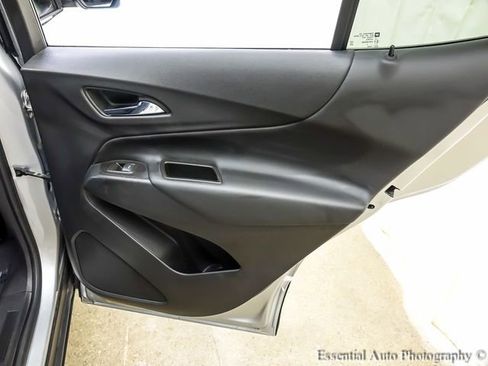 Used 2022 Chevrolet Equinox LT image 22