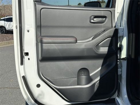 New 2026 Nissan Frontier PRO-4X w/ Pro-4x Convenience Package image 15