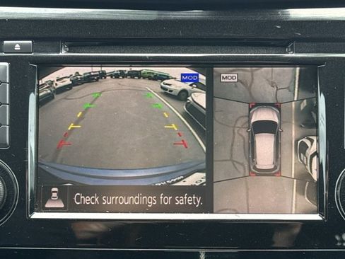Used 2018 Nissan Rogue SL FWD image 9