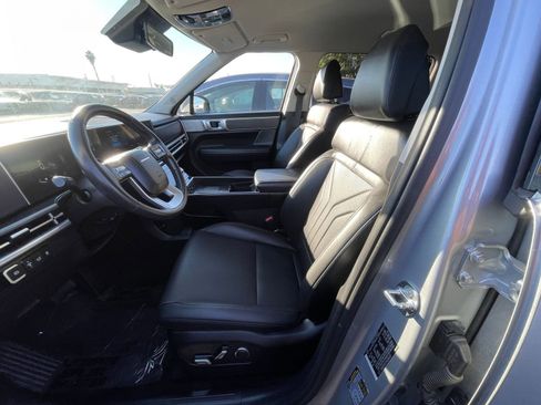 Used 2025 Hyundai Santa Fe SEL image 27